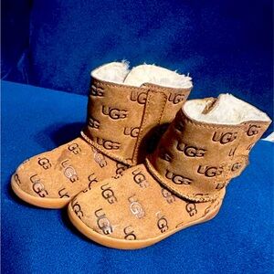 Ugg toddler